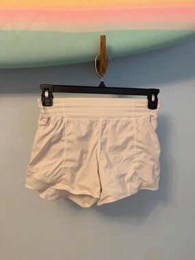 lululemon athletica white hotty hots 4” Elastic-Waist Shorts
